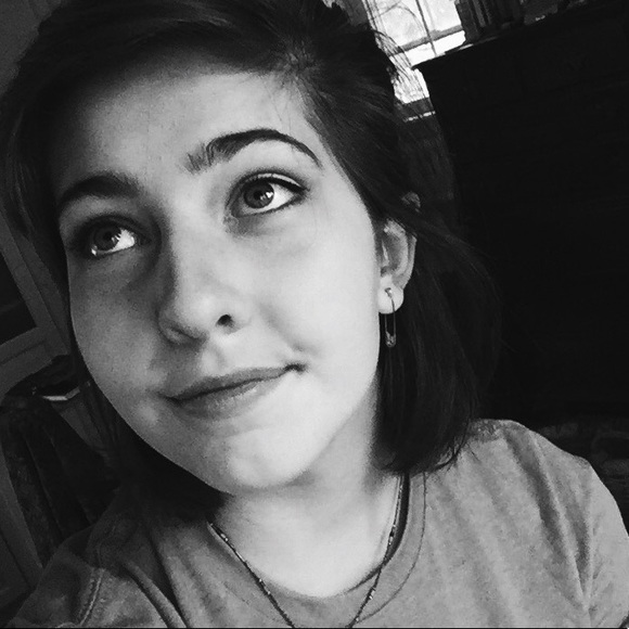 Meet your Posher, Sian - Picture 1 of 1